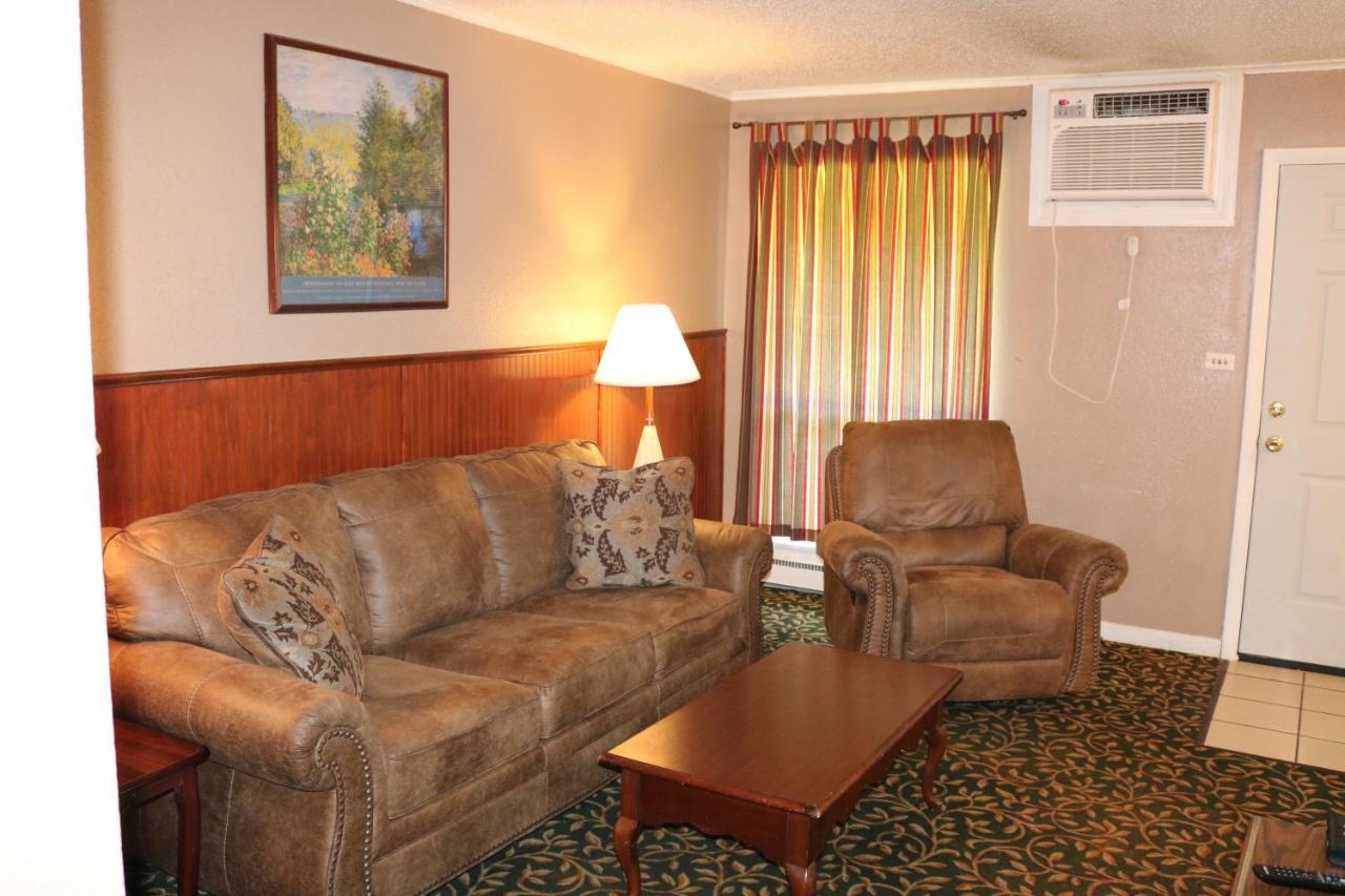 Friendship Inn Алтус Экстерьер фото